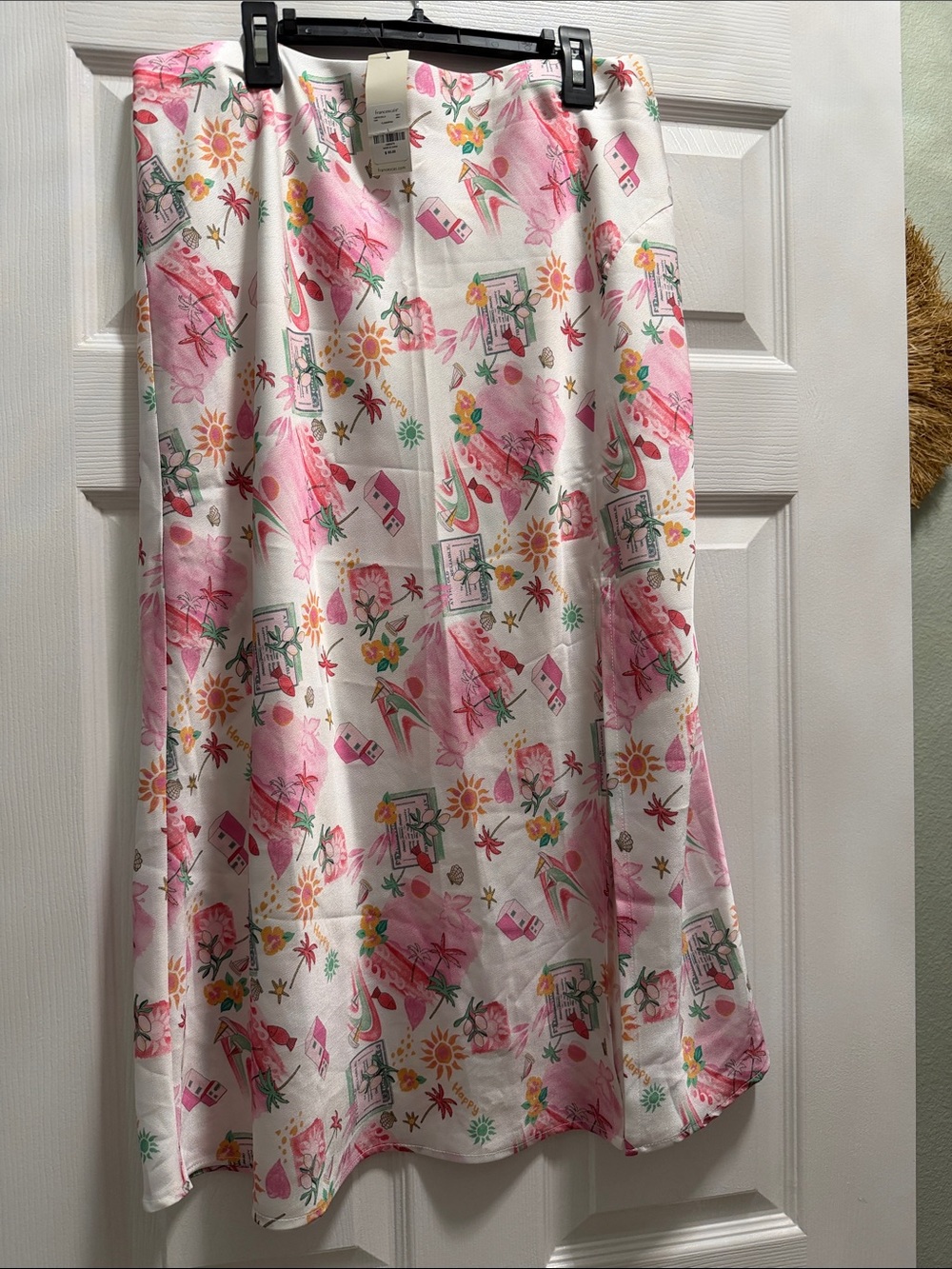 Francesca’s Women’s White & Pink Printed A-Line Skirt
